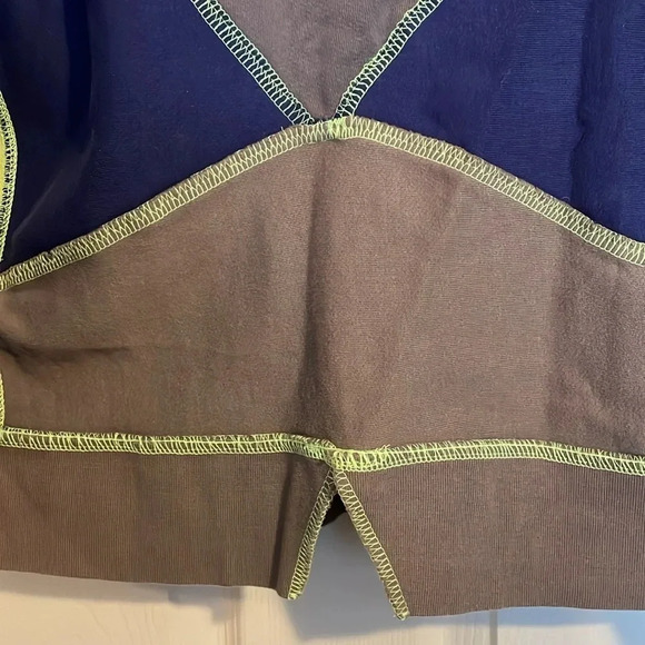Urban Outfitters women’s gray and blue color block sweatshirt size small - Picture 6 of 8